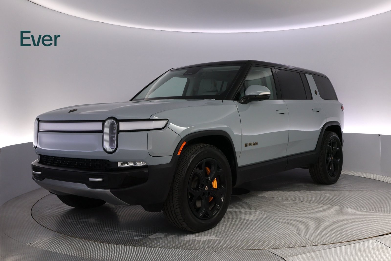 Used 2023 Rivian R1S Adventure Quad AWD/4WD image 2