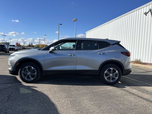 New 2025 Chevrolet Blazer LT w/ LPO, Floor Liner Package image 2