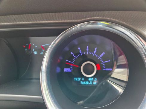 Used 2013 Ford Mustang Coupe image 19