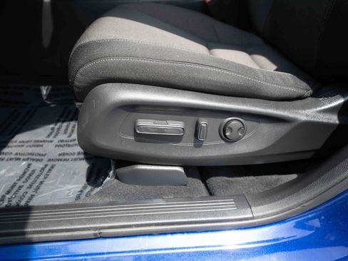 Certified 2024 Honda CR-V EX image 12