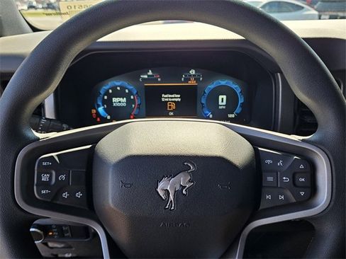 New 2025 Ford Bronco Base image 23