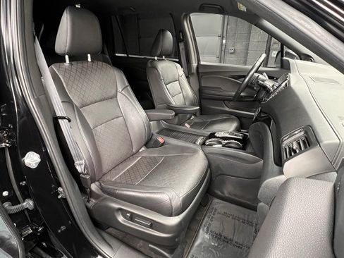 Used 2023 Honda Passport Elite image 4