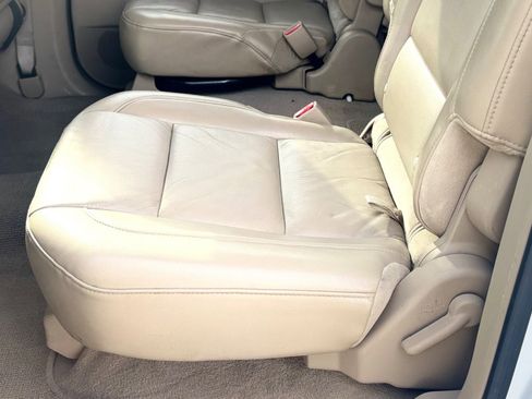 Used 2011 Nissan Armada SV image 28