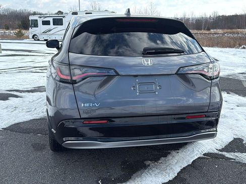 Used 2024 Honda HR-V EX-L image 9