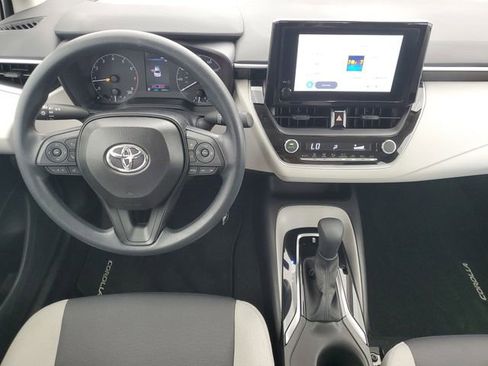 Used 2025 Toyota Corolla LE FWD image 16