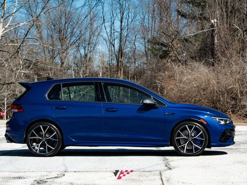 Used 2023 Volkswagen Golf R 2.0T Manual image 18