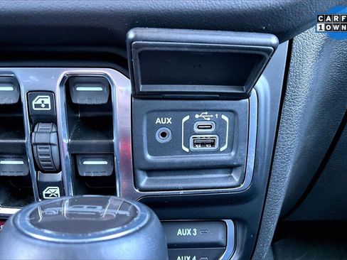 Used 2024 Jeep Gladiator Rubicon w/ Convenience Group image 30