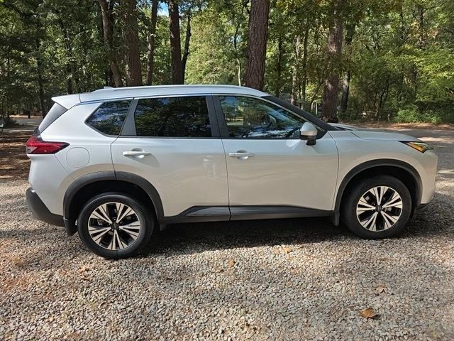 Used 2023 Nissan Rogue SV w/ SV Premium B Package FWD image 3