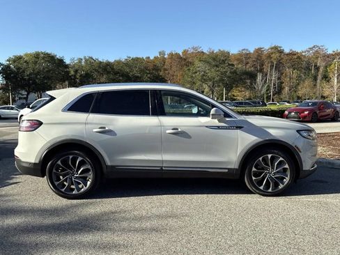 Used 2021 Lincoln Nautilus Reserve w/ Equipment Group 201A image 2