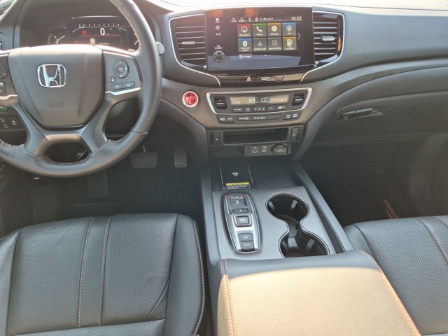 Certified 2024 Honda Passport TrailSport image 18