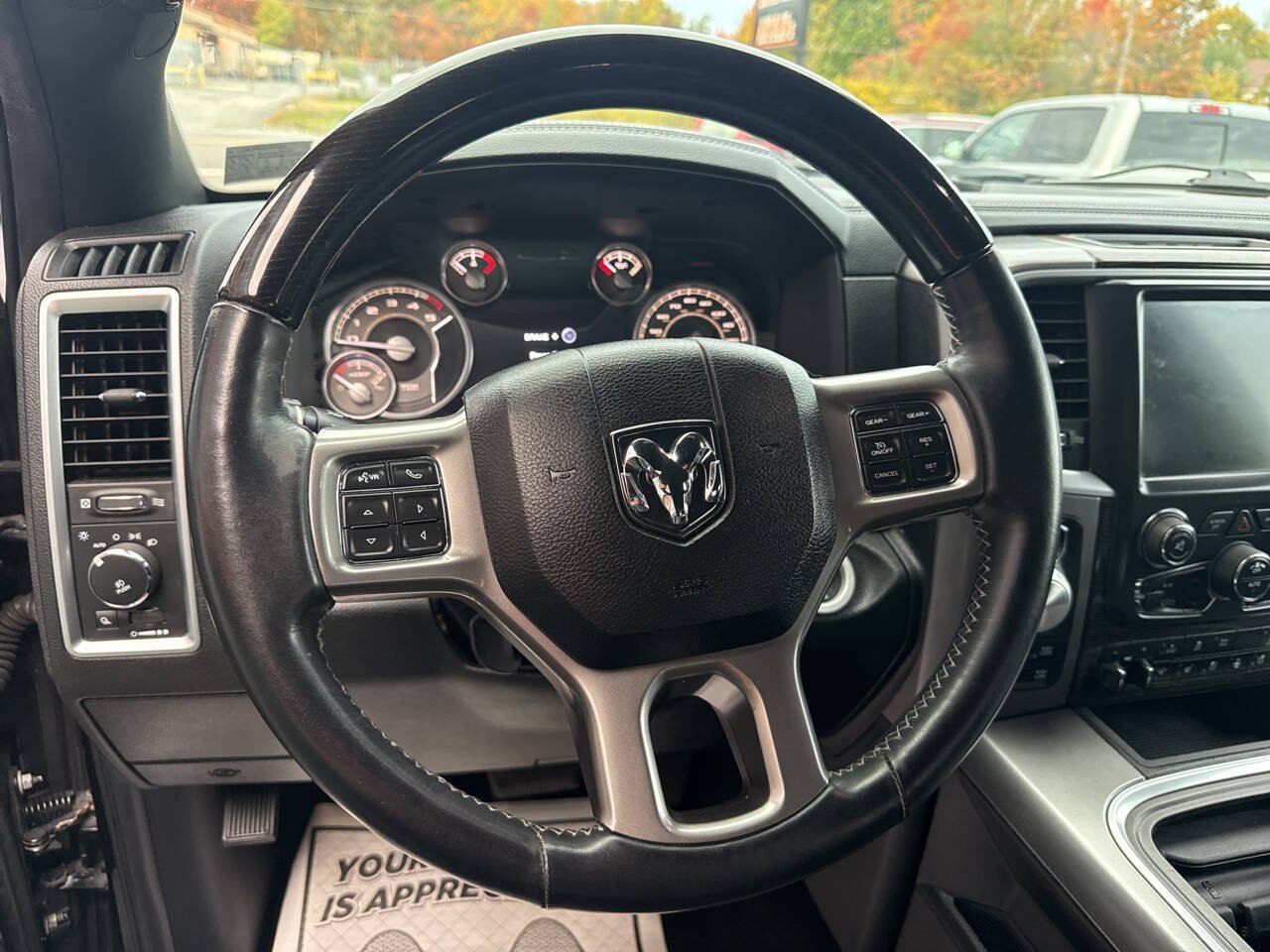 Used 2017 RAM 1500 Limited AWD/4WD image 33