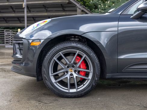 Certified 2022 Porsche Macan S AWD/4WD image 13