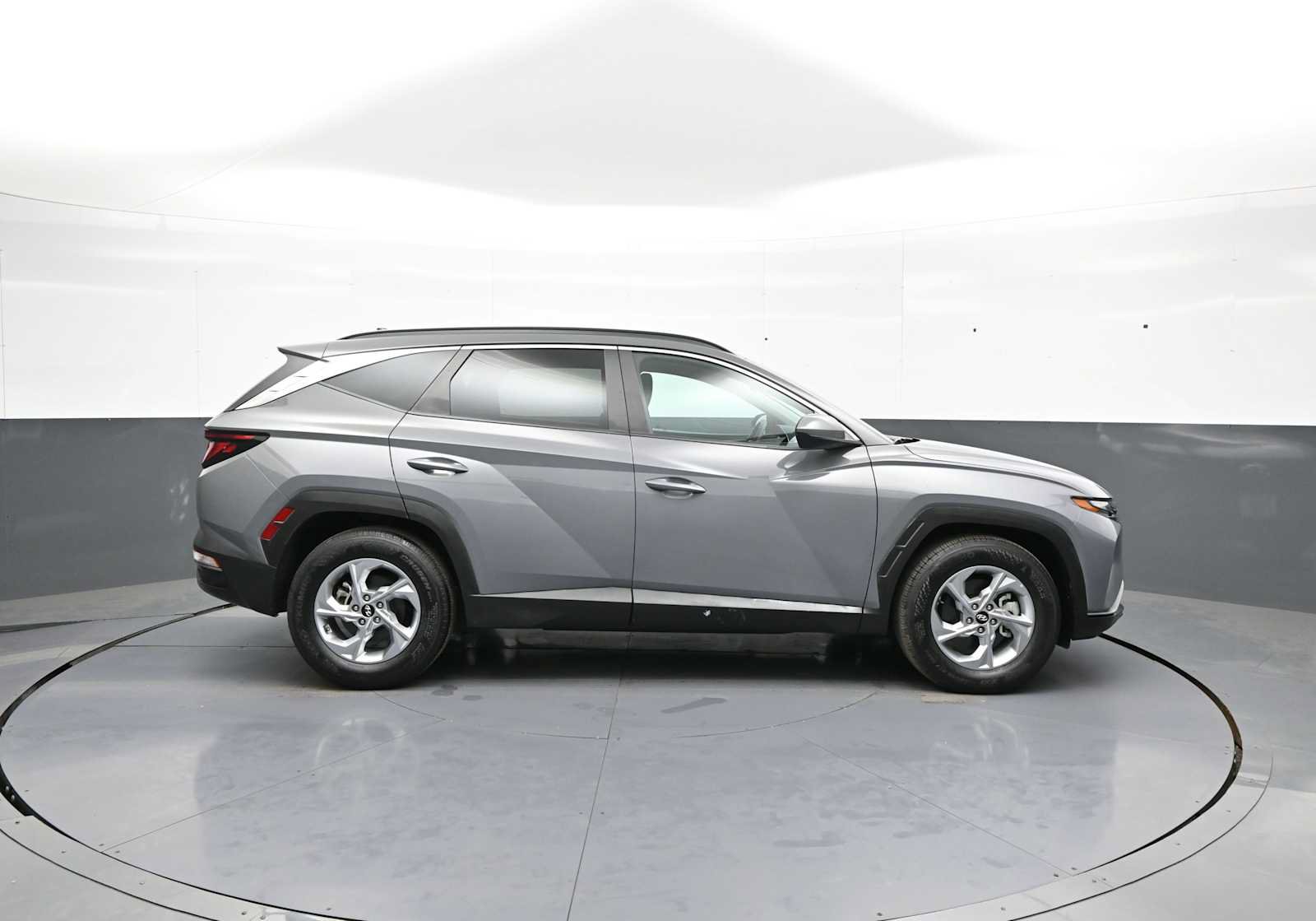 Used 2024 Hyundai Tucson SEL FWD image 4