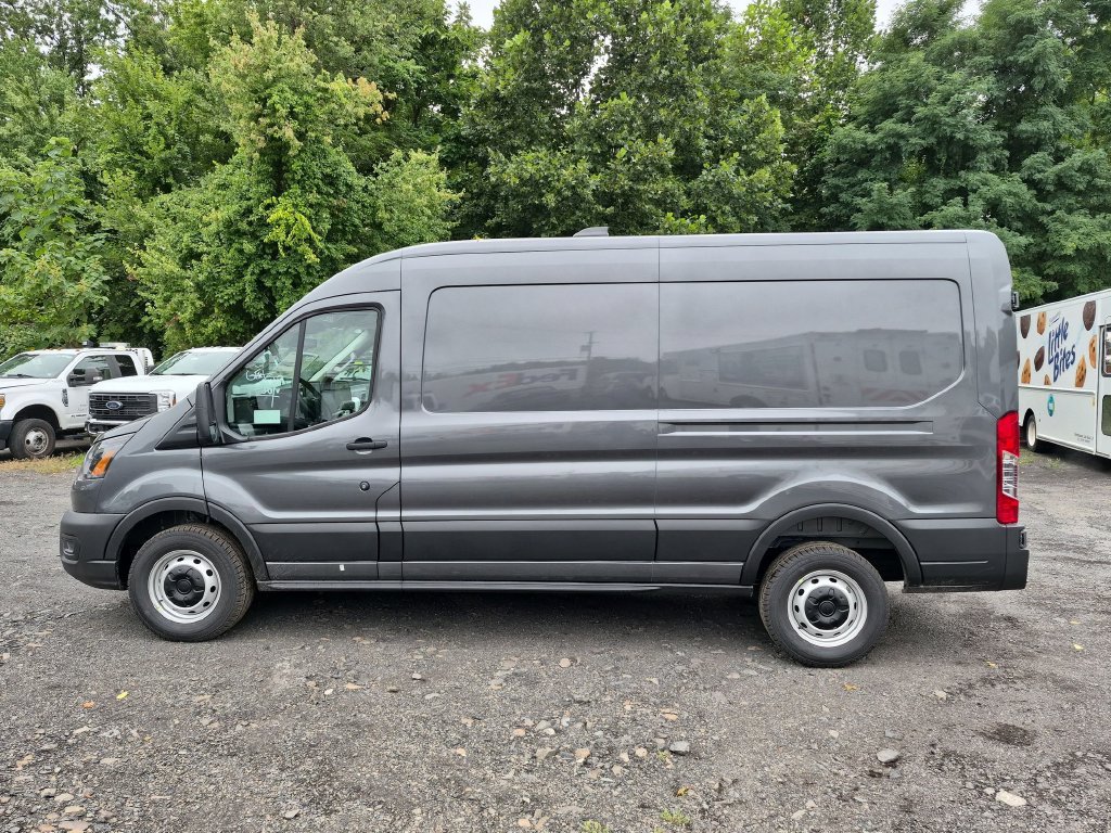 New 2026 Ford Transit 250 148 Medium Roof w/ Load Area Protection Package RWD image 9
