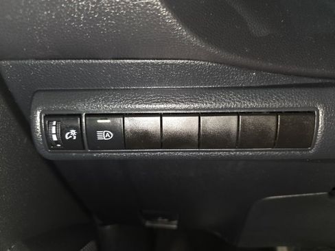 Used 2023 Toyota Corolla LE image 18