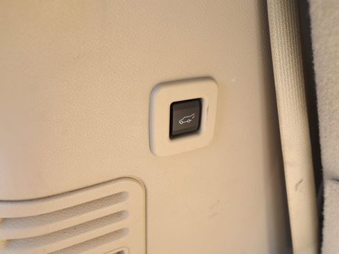 Used 2016 Ford Expedition Limited image 14