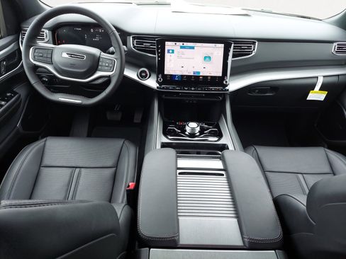 New 2026 Jeep Grand Wagoneer Limited AWD/4WD image 3