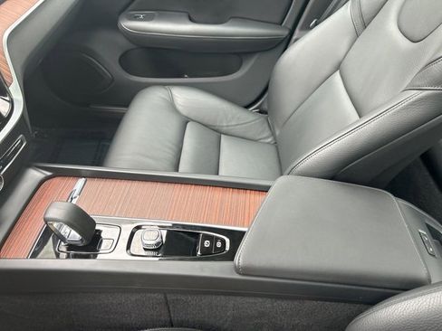 Certified 2023 Volvo S60 B5 Plus w/ Climate Package image 27