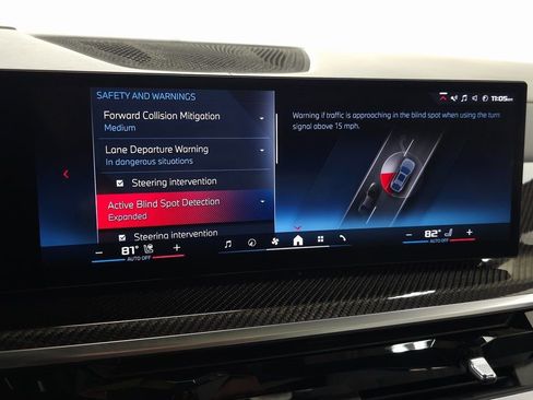 Used 2024 BMW X6 M60i w/ Dynamic Handling Package image 29