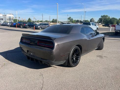Used 2018 Dodge Challenger SXT Plus RWD image 6