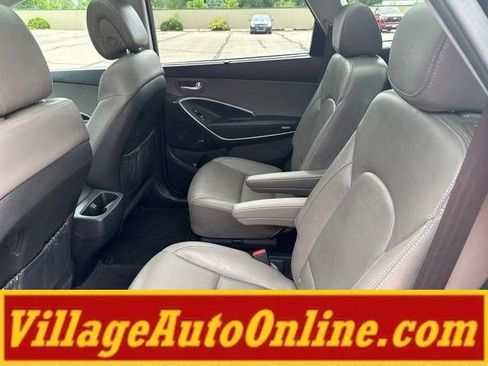 Used 2017 Hyundai Santa Fe Limited AWD/4WD image 39