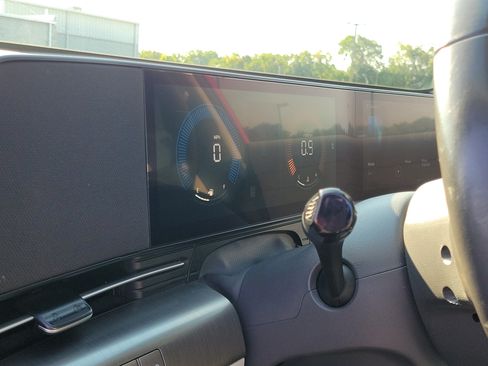 Used 2024 Hyundai Kona SEL FWD image 20
