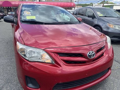 Used 2012 Toyota Corolla LE FWD image 19