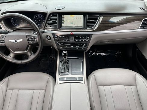 Used 2015 Hyundai Genesis 3.8 image 13