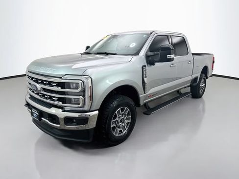 Used 2024 Ford F250 Lariat w/ Lariat Ultimate Package AWD/4WD image 3
