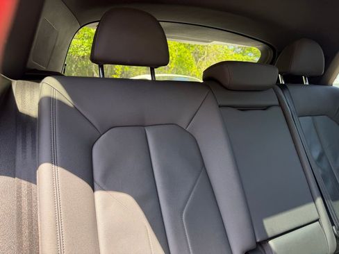 Used 2020 Audi Q3 2.0T Premium w/ Convenience Package image 31