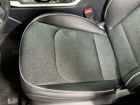 New 2025 Kia K4 GT-Line image 19