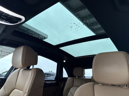 Used 2018 Porsche Macan Sport Edition image 2