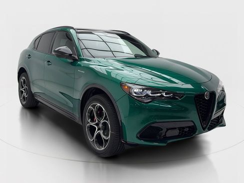 New 2026 Alfa Romeo Stelvio Sprint w/ Convenience Package AWD/4WD image 2