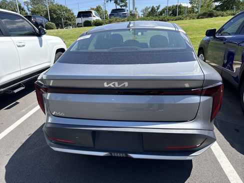 Used 2025 Kia K4 FWD image 7