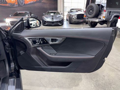 Used 2015 Jaguar F-TYPE R image 64