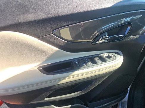 Used 2019 Buick Encore Preferred image 10