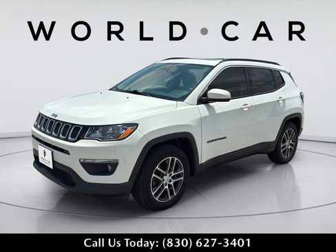Used 2019 Jeep Compass Latitude FWD image 11