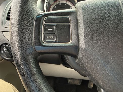 Used 2015 Dodge Grand Caravan SE w/ Quick Order Package 29E SE image 22