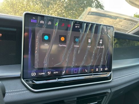 New 2026 Volkswagen Tiguan SE R-Line FWD image 35