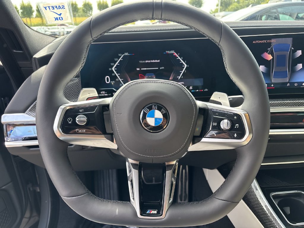 Used 2026 BMW 740i xDrive w/ Executive Package AWD/4WD image 16