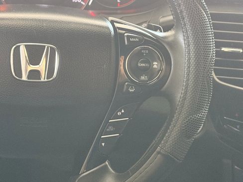 Used 2017 Honda Accord Touring image 27