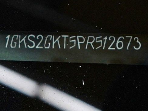 Used 2023 GMC Yukon XL SLT image 35