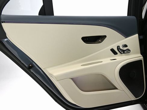New 2026 Bentley Flying Spur Plug-In Hybrid AWD/4WD image 27