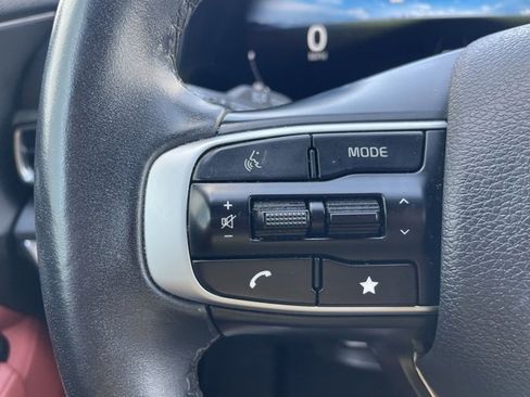 Used 2024 Kia Sportage SX image 8