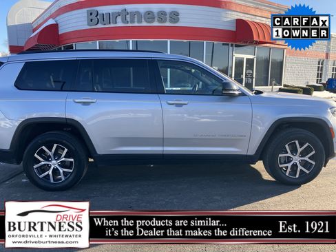 Used 2024 Jeep Grand Cherokee L Limited w/ Luxury Tech Group II image 23