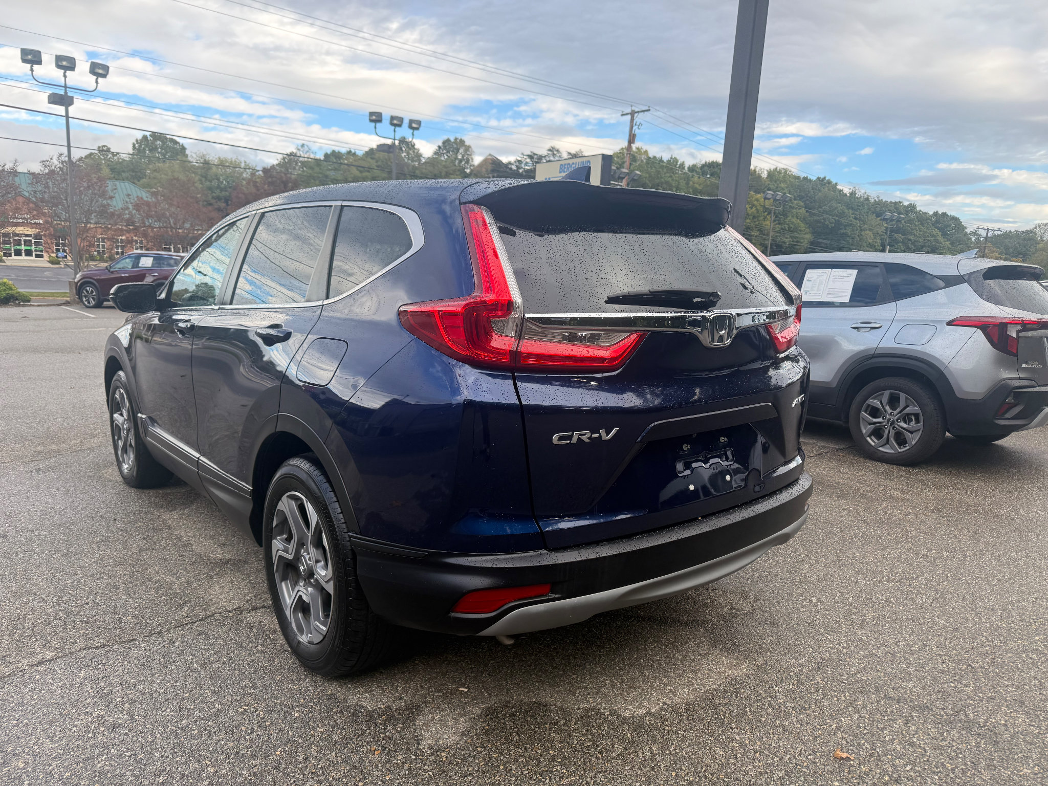 Used 2018 Honda CR-V EX image 6
