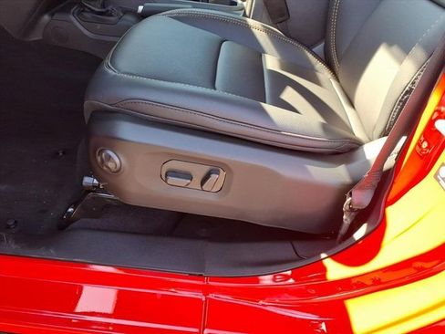 New 2025 Jeep Gladiator Sport image 6