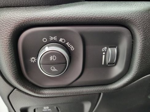 New 2026 RAM 1500 Big Horn AWD/4WD image 12
