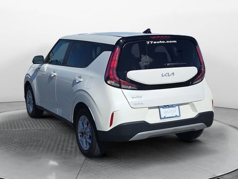 Used 2024 Kia Soul LX w/ Option Group 015 image 3