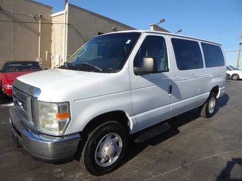 Used 2009 Ford E-350 and Econoline 350 XL image 3